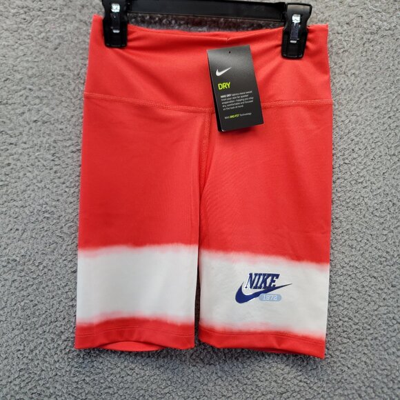Nike Womens Shorts Medium Tight Fit Training Tights Red Mid Rise New - Picture 2 of 9
